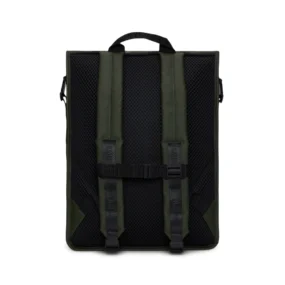 Schienale posteriore in mesh traspirante nero con spallacci imbottiti verdi e cinturino sternale regolabile.