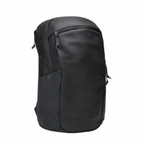 Zaino Evergoods CHZ22 Civic Half Zip 22L nero dal design minimalista urbano.