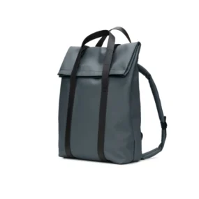 Vista laterale che mostra la doppia funzionalità da tote bag a zaino con design minimalista.