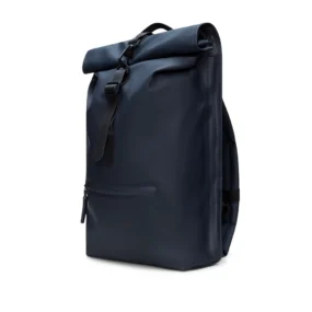 Vista laterale zaino impermeabile beige W3 con chiusura rolltop.