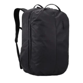 Zaino da viaggio Thule Aion 40L nero in tela cerata resistente all'acqua vista frontale.