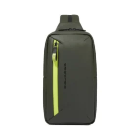 Piquadro Corner 2.0 verde zaino monospalla con cerniera verticale giallo fluo.
