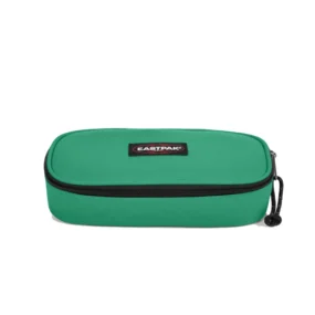Astuccio Eastpak Oval Single Shamrock Green verde con logo frontale e chiusura a zip.