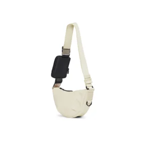 Vista laterale borsa a tracolla color panna con attacchi tracolla e mini pochette agganciata.